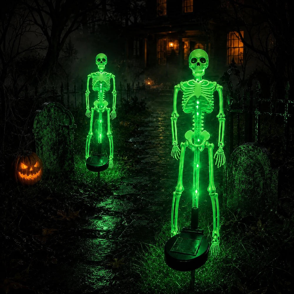 Solar Skull Garden Light