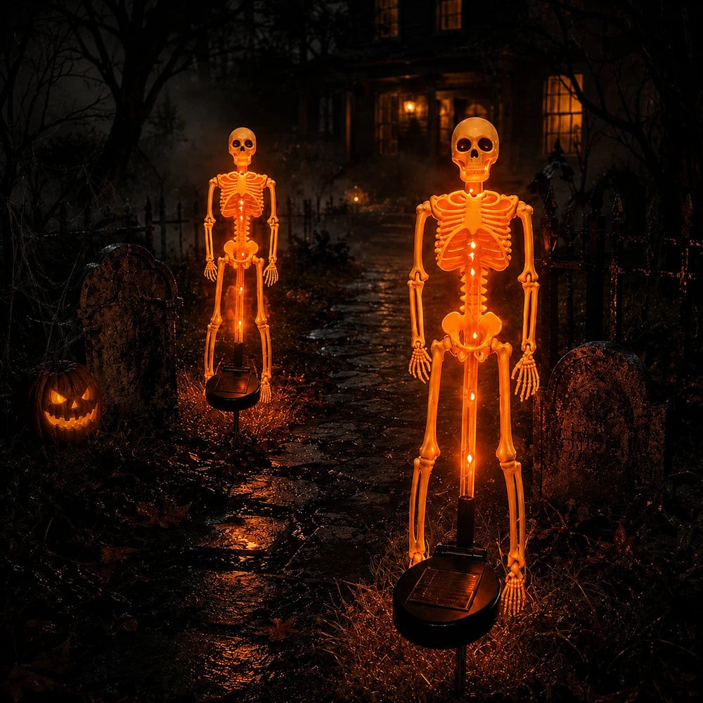 Solar Skull Garden Light