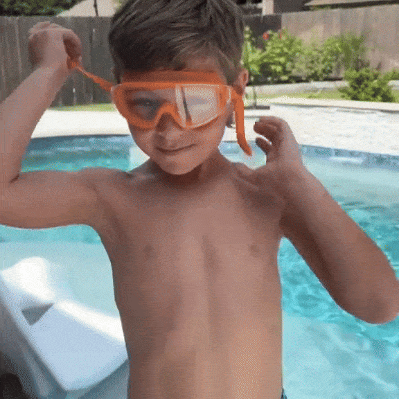 SplashyEyes Comfortable Clear-View Swim Goggles